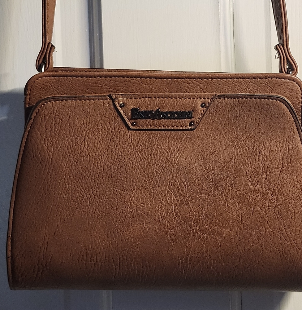 Enzo Angiolini Leather Crossbody Bag